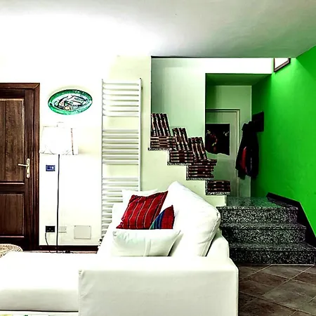 Privatunterkunft Tavernetta Con Camino In Collina