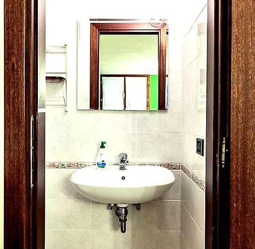 Tavernetta Con Camino In Collina